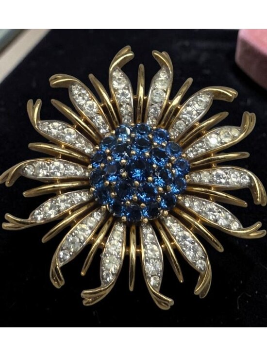 Crown Trifari Jewelry - Vintage Crown Trifari Alfred Philippe Blue Crystal Chrysanthemum Flower Brooch